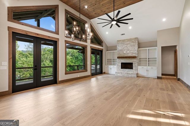 287 State Street, Blue Ridge, GA 30513