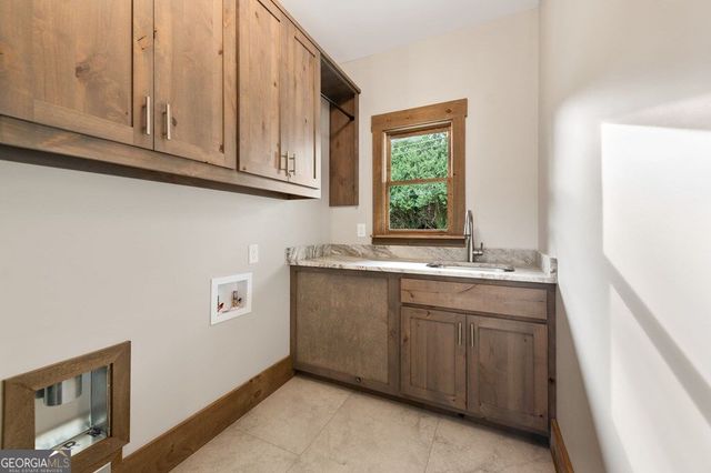 287 State Street, Blue Ridge, GA 30513