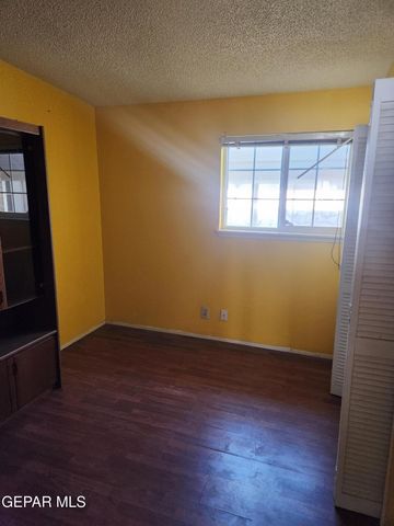 10016 JAMAICA Street, El Paso, TX 79924