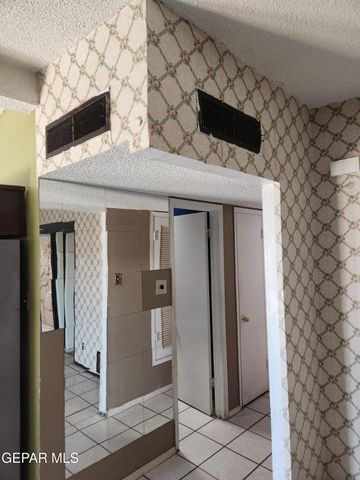 10016 JAMAICA Street, El Paso, TX 79924