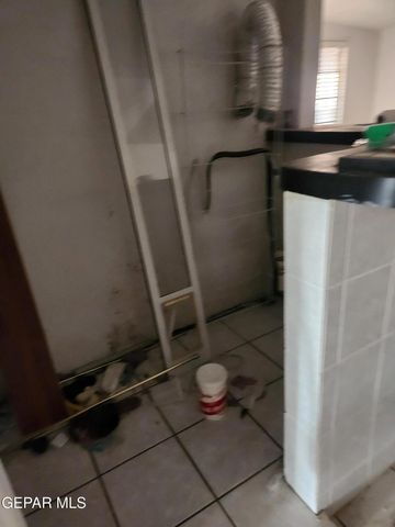 10016 JAMAICA Street, El Paso, TX 79924