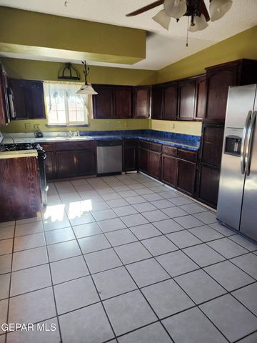 10016 JAMAICA Street, El Paso, TX 79924