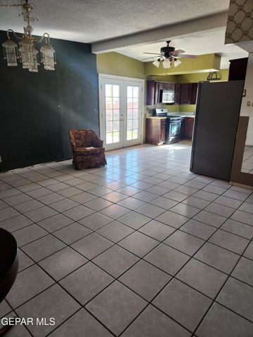 10016 JAMAICA Street, El Paso, TX 79924