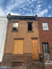 1921 E SOMERSET ST, Philadelphia, PA 19134