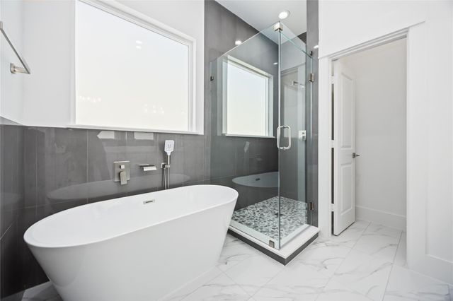 1949 Knoll Square Drive, Houston, TX 77080