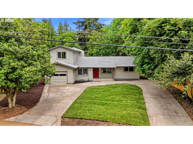 5325 Se HULL Ave, Milwaukie, OR 97267