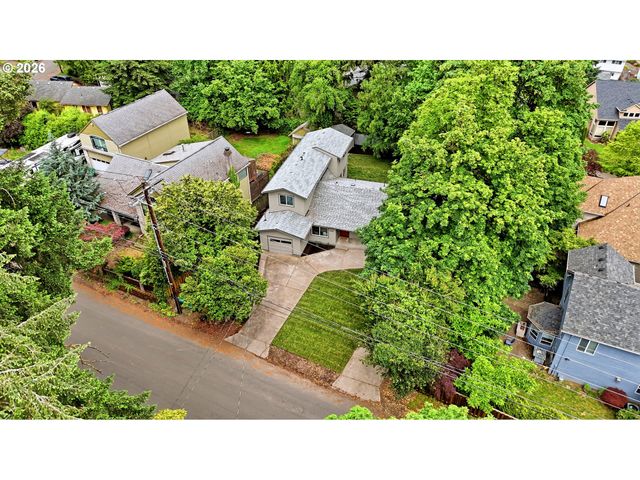 5325 Se HULL Ave, Milwaukie, OR 97267
