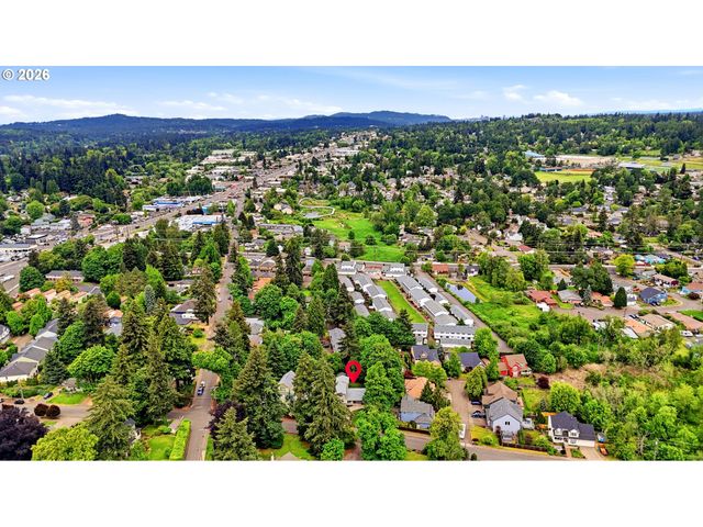 5325 Se HULL Ave, Milwaukie, OR 97267