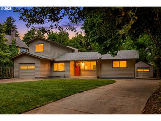 5325 Se HULL Ave, Milwaukie, OR 97267