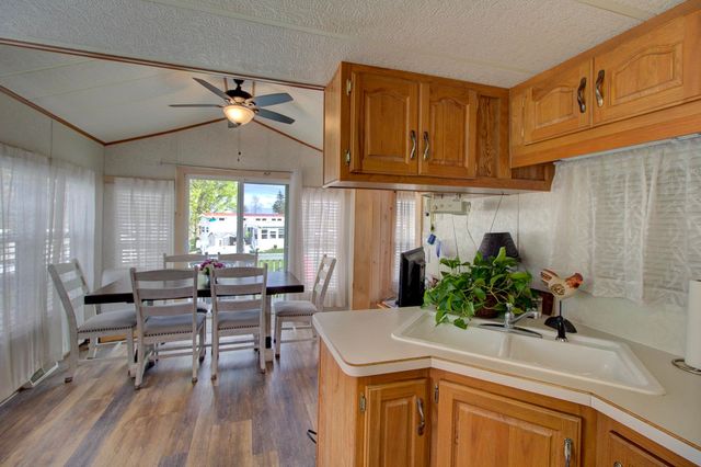 2 Gull Lane, South Hero, VT 05486