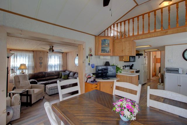 2 Gull Lane, South Hero, VT 05486