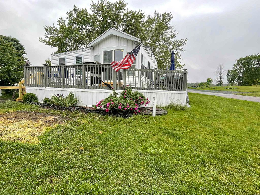 2 Gull Lane, South Hero, VT 05486