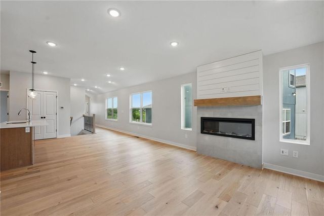 804 Glenn Circle, Raymore, MO 64083