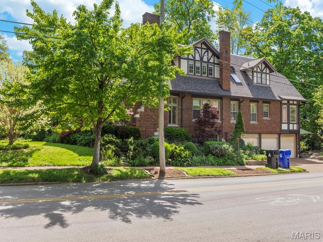 7398 Norwood Avenue 1E, University City, MO 63130
