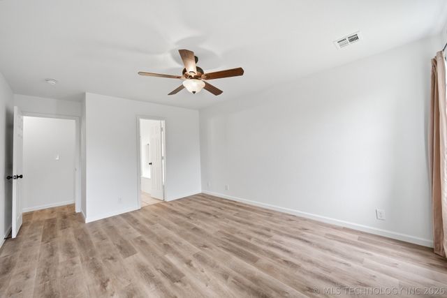 1004 W Beech Street, Skiatook, OK 74070