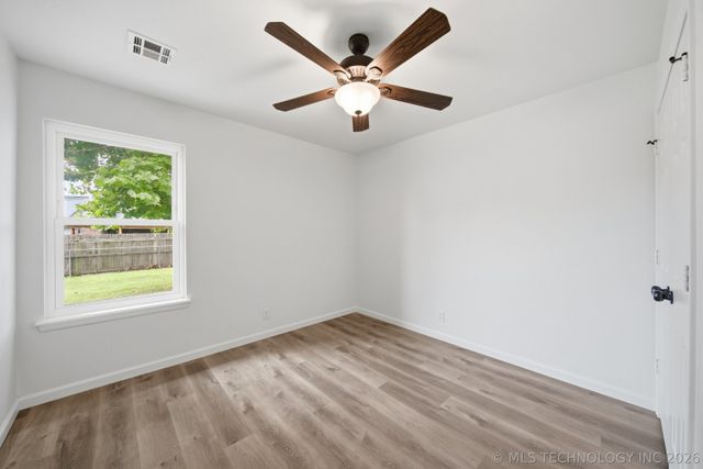 1004 W Beech Street, Skiatook, OK 74070