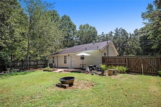 40 Mimosa Street, Winder, GA 30680