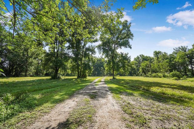 20547 Crosby Eastgate Road, Crosby, TX 77532