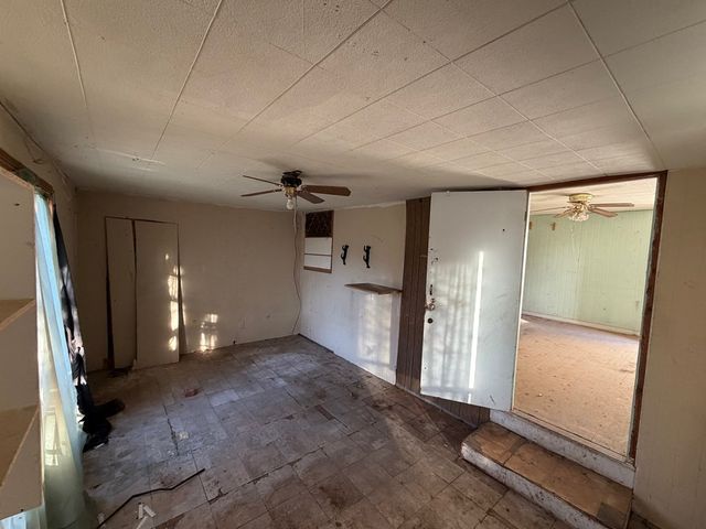 908 N 10th Street, Ballinger, TX 76821