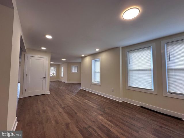 1019 N BROAD ST, Woodbury, NJ 08096