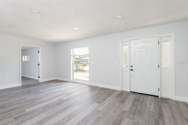 902 SHANGRI LA DRIVE, Seffner, FL 33584