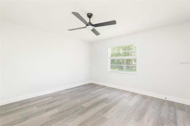 902 SHANGRI LA DRIVE, Seffner, FL 33584