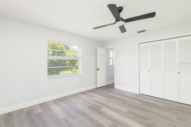 902 SHANGRI LA DRIVE, Seffner, FL 33584