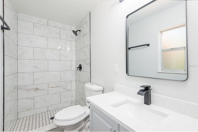 902 SHANGRI LA DRIVE, Seffner, FL 33584