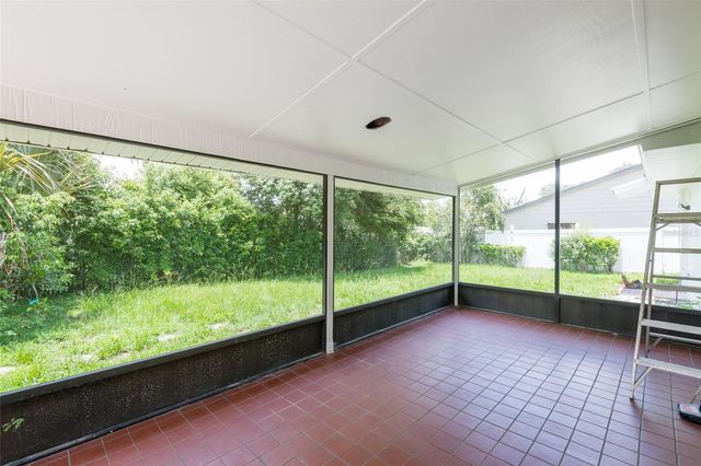 902 SHANGRI LA DRIVE, Seffner, FL 33584
