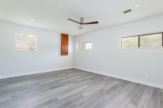 902 SHANGRI LA DRIVE, Seffner, FL 33584