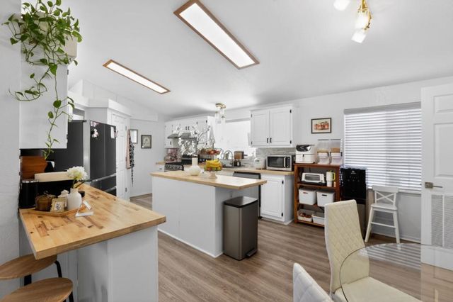 120 Dixon Landing, Milpitas, CA 95035