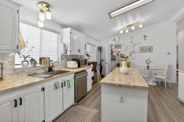 120 Dixon Landing, Milpitas, CA 95035