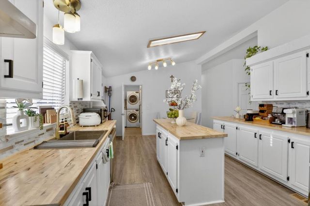 120 Dixon Landing, Milpitas, CA 95035