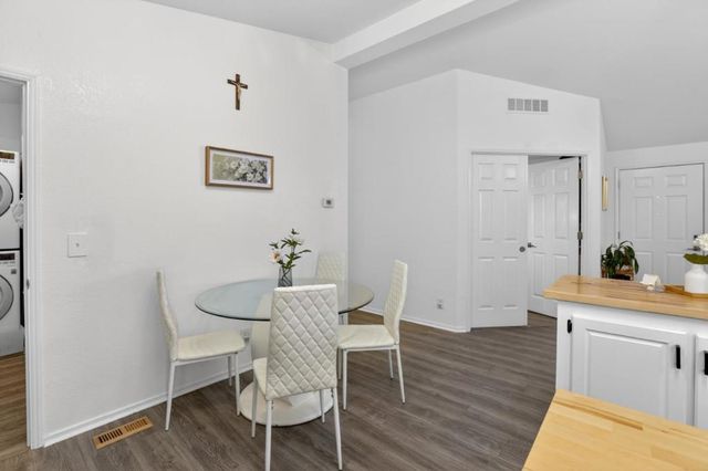 120 Dixon Landing, Milpitas, CA 95035