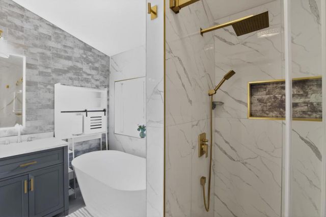 120 Dixon Landing, Milpitas, CA 95035