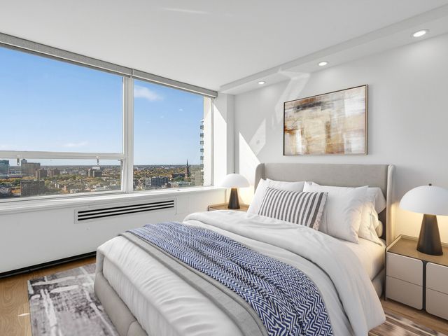 1455 N Sandburg Terrace 2403, Chicago, IL 60610