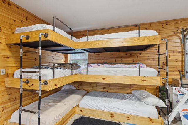 5626 S Jeffs Rd Road B, Merritt, MI 49667