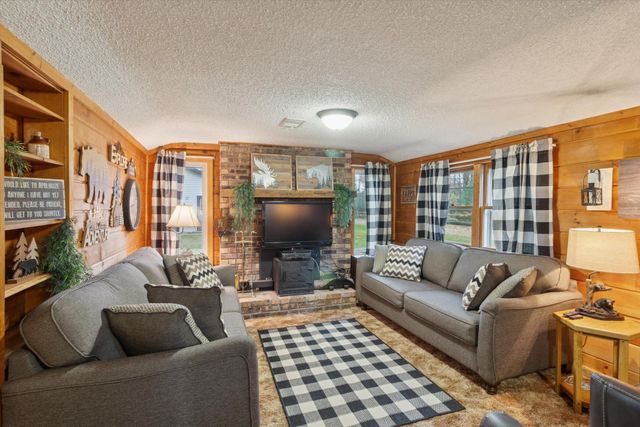 5626 S Jeffs Rd Road B, Merritt, MI 49667