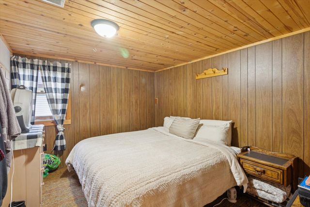 5626 S Jeffs Rd Road B, Merritt, MI 49667