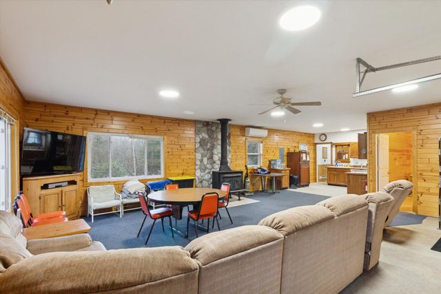 5626 S Jeffs Rd Road B, Merritt, MI 49667