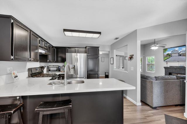 4116 Windrose Ct, Modesto, CA 95356