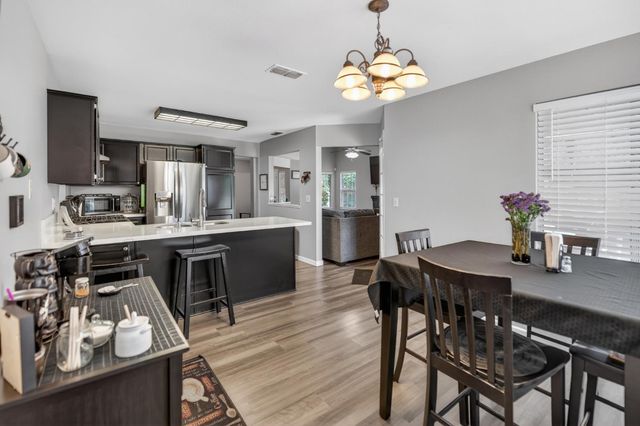 4116 Windrose Ct, Modesto, CA 95356