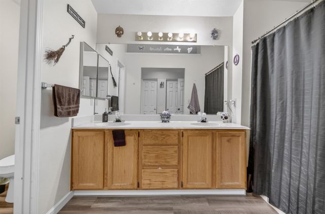 4116 Windrose Ct, Modesto, CA 95356