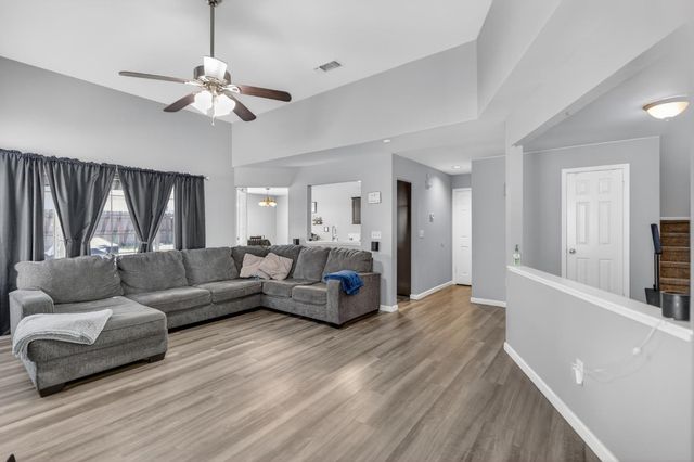 4116 Windrose Ct, Modesto, CA 95356