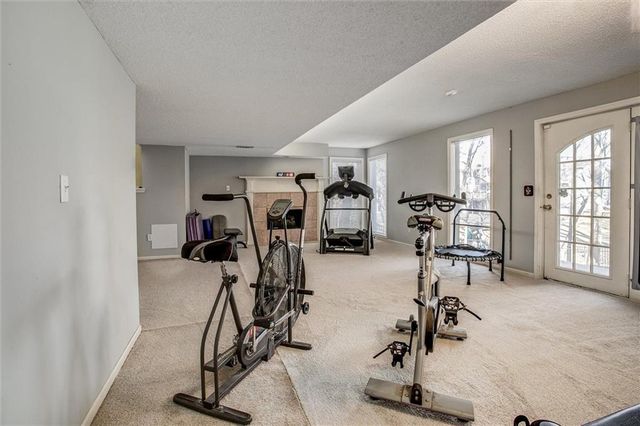 46 NE Shoreview Drive, Lee's Summit, MO 64064