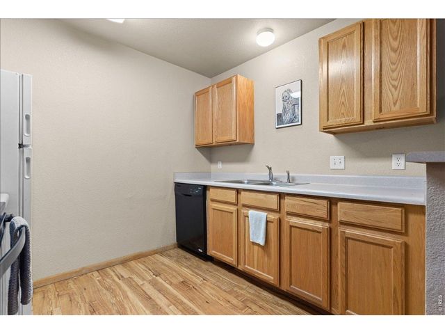 1221 University Ave A-101, Fort Collins, CO 80521
