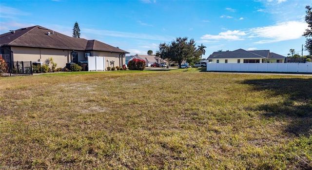 107 SE 35th TER, Cape Coral, FL 33904