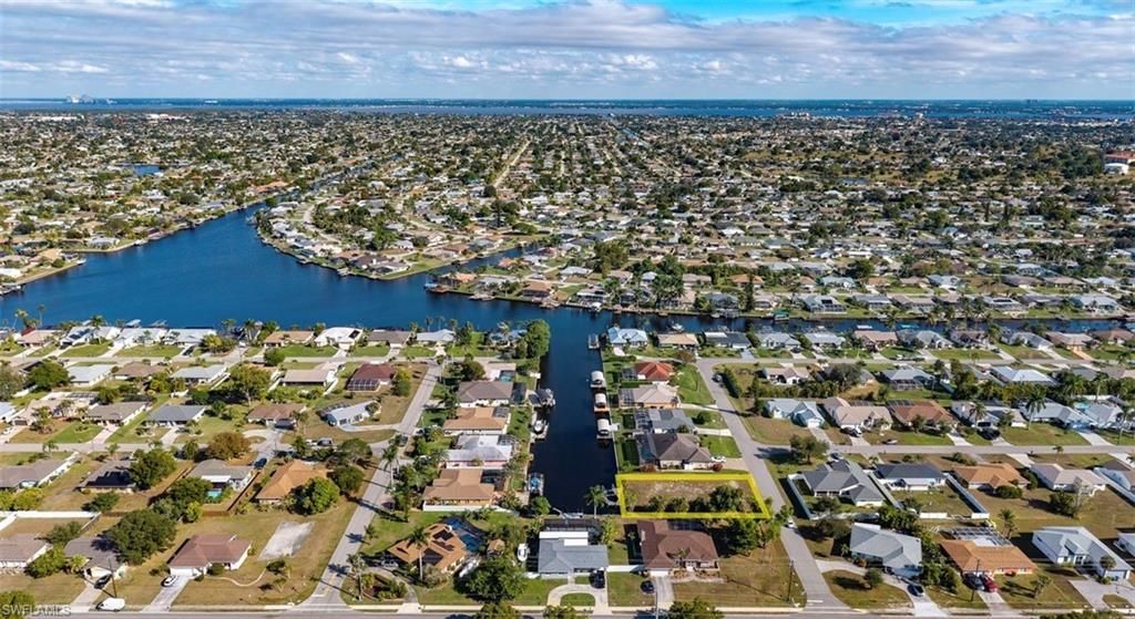 107 SE 35th TER, CAPE CORAL, FL 33904 — photo 3