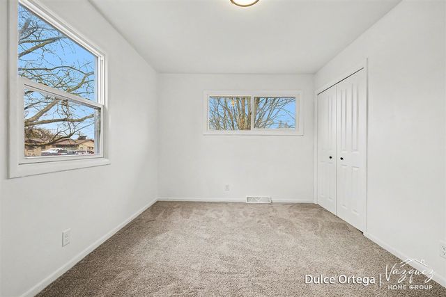 3042 Perry Avenue, Wyoming, MI 49519