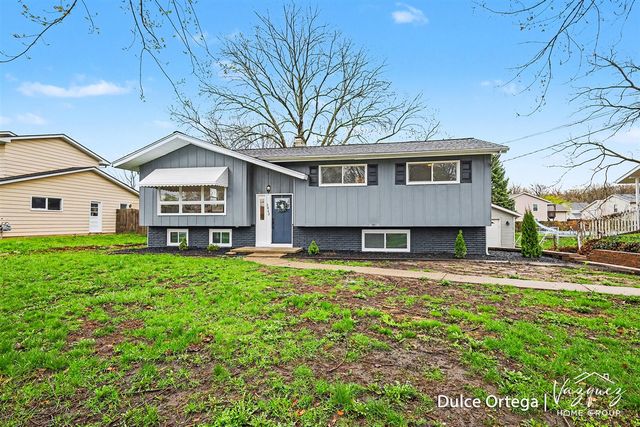 3042 Perry Avenue, Wyoming, MI 49519
